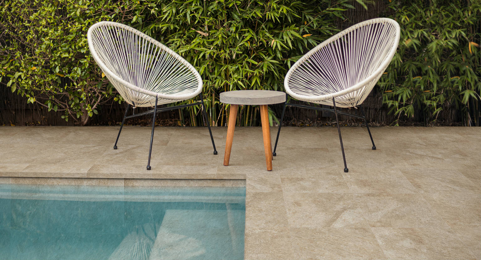 REDSTONE CREMA · ANTISLIP | Keros