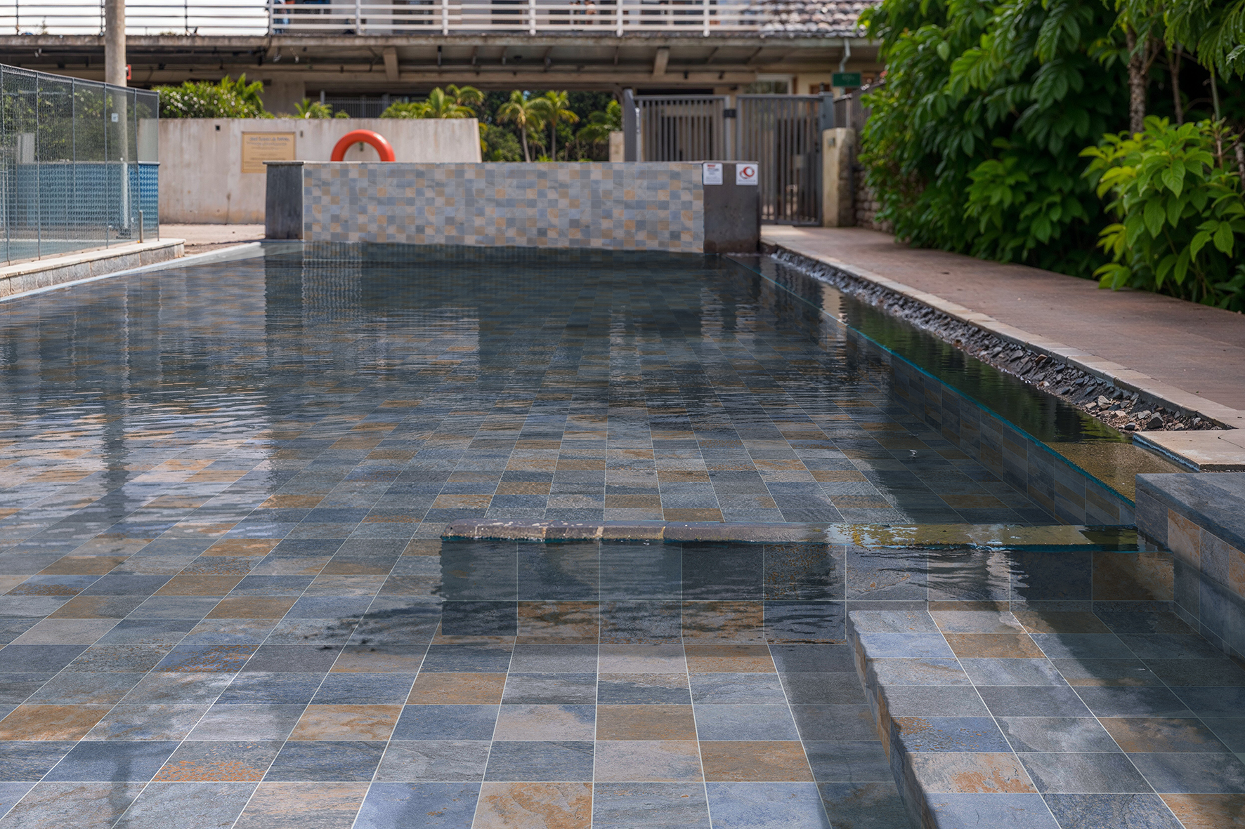 NUSA DUA AZUL · ANTISLIP | Keros